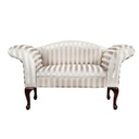 Klasszikus kanapé, faragott cseresznye lábbal, bézs - JULIETTE