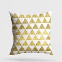 Díszpárna 43x43, mustársárga, háromszög mintával - PIROS
